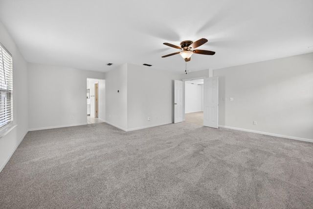 27 Blue Fern Ct, Sacramento, CA 95833