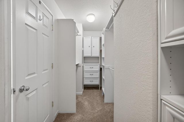 27 Blue Fern Ct, Sacramento, CA 95833