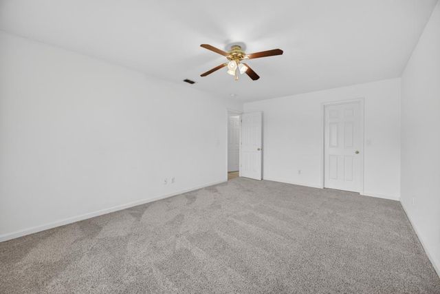 27 Blue Fern Ct, Sacramento, CA 95833