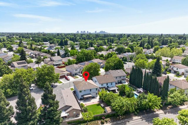 27 Blue Fern Ct, Sacramento, CA 95833