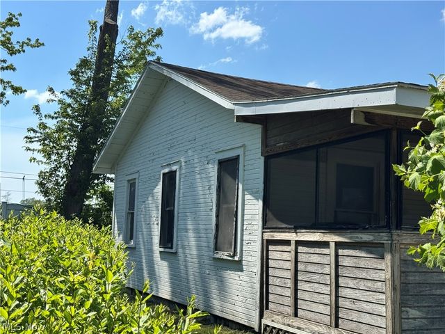 4975 Presidential Drive, Geneva On The Lake, OH 44041