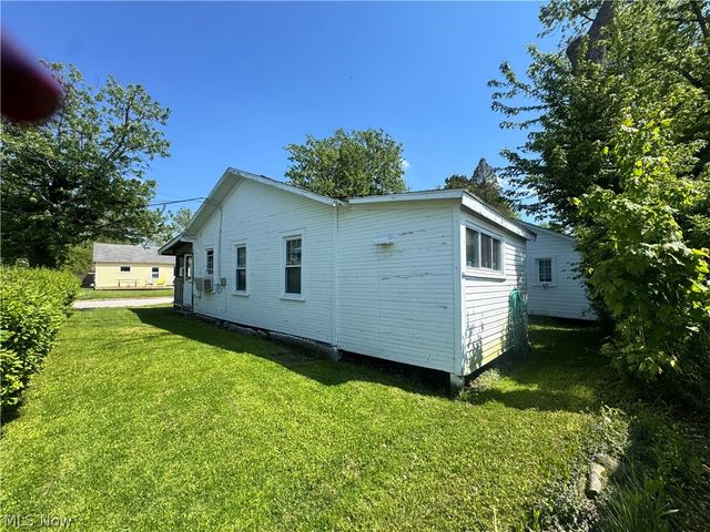 4975 Presidential Drive, Geneva On The Lake, OH 44041