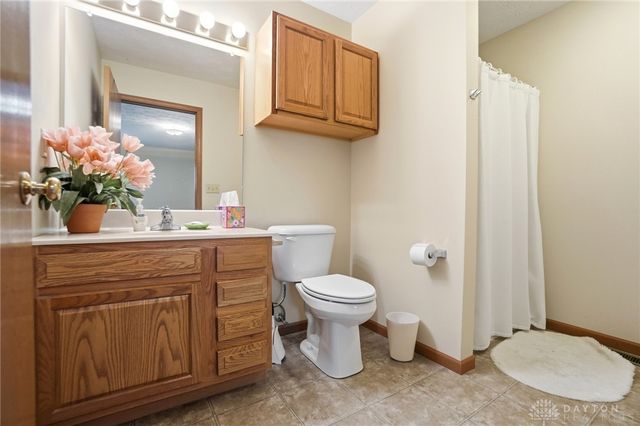 1711 Pinehurst Drive, Springfield, OH 45502