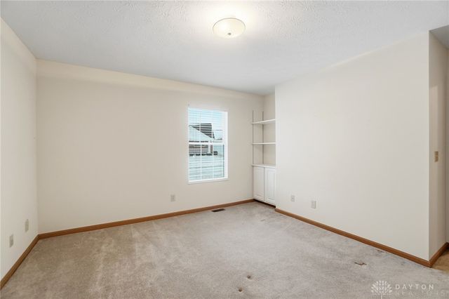 1711 Pinehurst Drive, Springfield, OH 45502