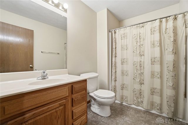 1711 Pinehurst Drive, Springfield, OH 45502