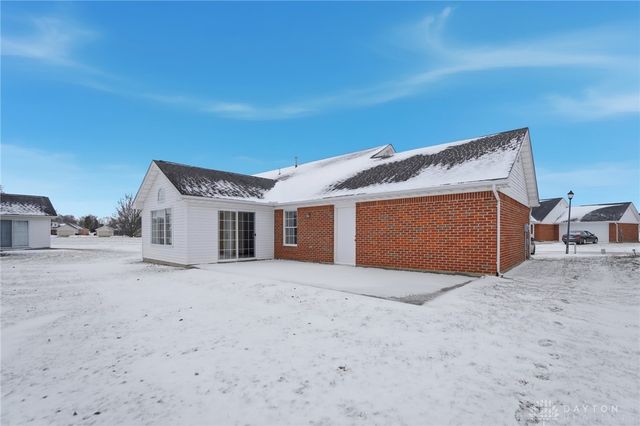 1711 Pinehurst Drive, Springfield, OH 45502