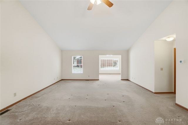 1711 Pinehurst Drive, Springfield, OH 45502