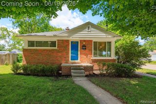2879 Royal Avenue, Berkley, MI 48072