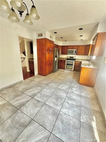 9000 Vanalden 156, Northridge, CA 91324