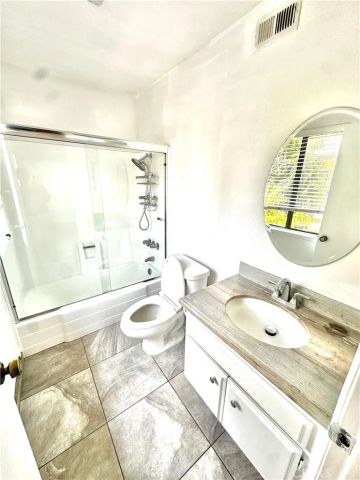 9000 Vanalden 156, Northridge, CA 91324