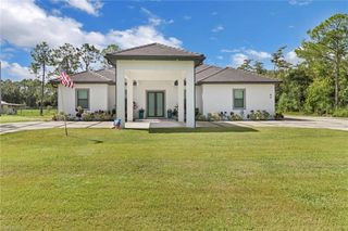 62 35th AVE NE, Naples, FL 34120