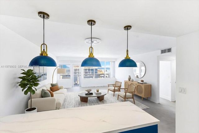 3111 N Ocean Dr 905, Hollywood, FL 33019