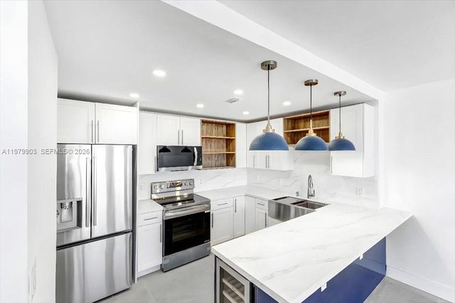 3111 N Ocean Dr 905, Hollywood, FL 33019