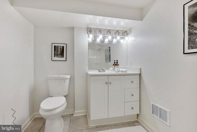 8504 JAMES AVE, Baltimore, MD 21234