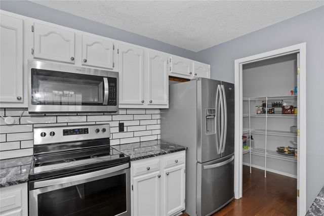 85 SE Melrose Drive, Waukee, IA 50263