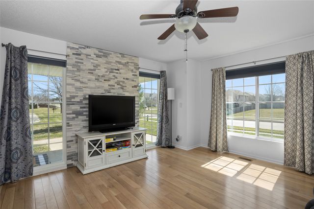 85 SE Melrose Drive, Waukee, IA 50263