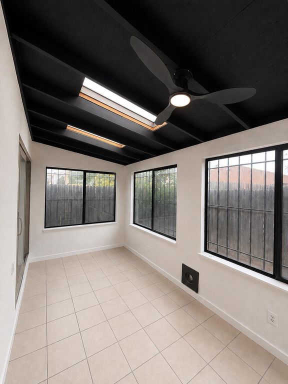 Image 24 of property listing at 6049 Namath Avenue NW, Albuquerque, NM 87120