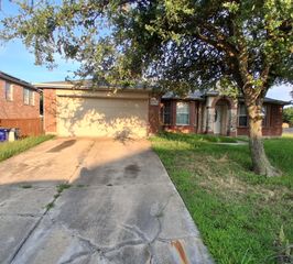1200 Hampton Drive, Forney, TX 75126