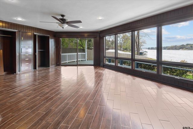 2105 Cardinal Circle, Jacksonville, TX 75766
