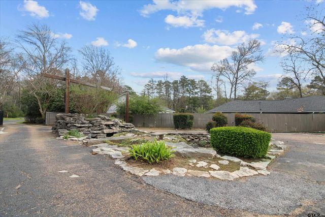 2105 Cardinal Circle, Jacksonville, TX 75766