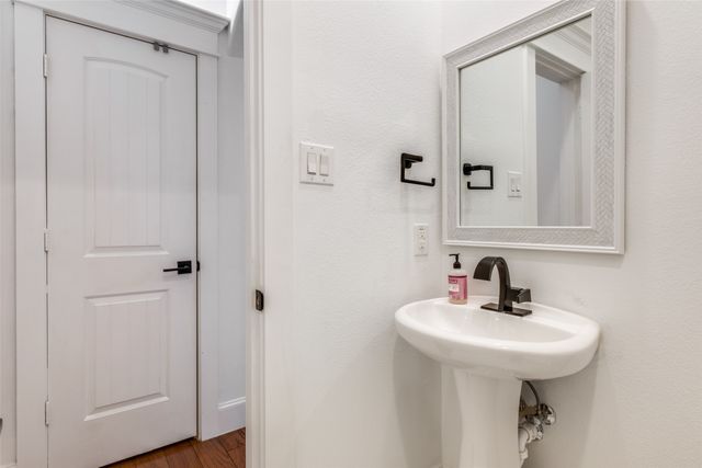 1600 Abrams Road 46, Dallas, TX 75214