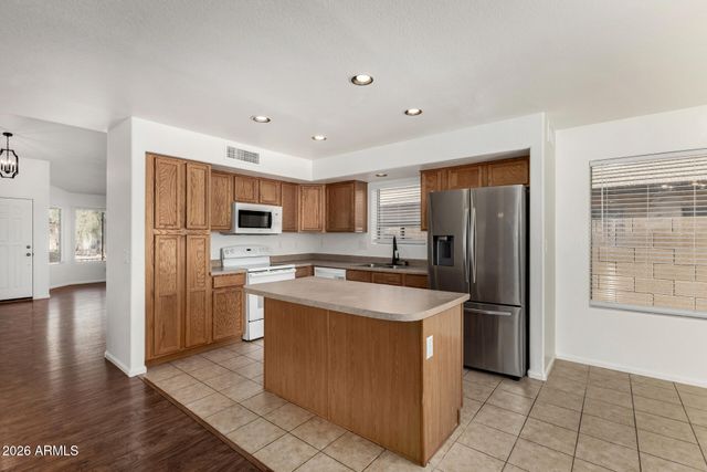 12417 W SAN JUAN Avenue, Litchfield Park, AZ 85340