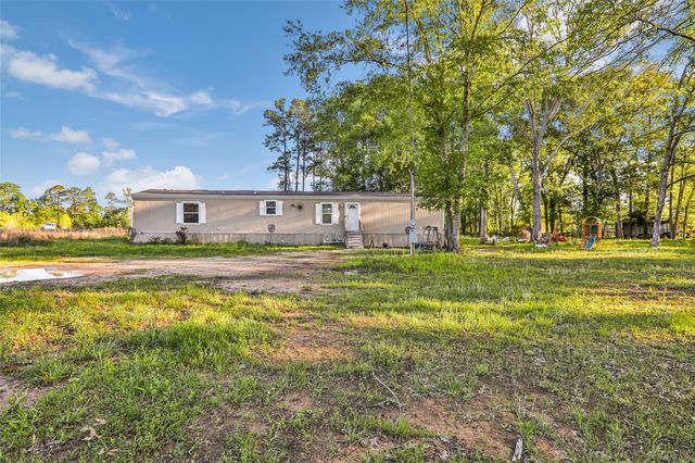 1027 County Road 3141 E, Cleveland, TX 77327