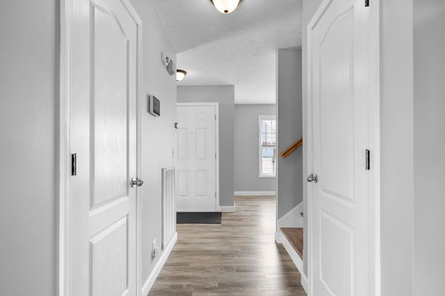 2817 Sharpie Dr, Clarksville, TN 37040