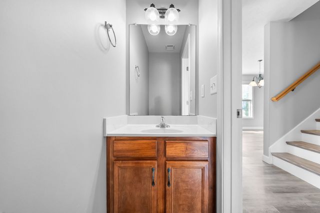 2817 Sharpie Dr, Clarksville, TN 37040