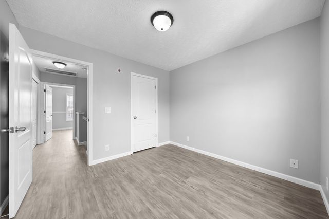 2817 Sharpie Dr, Clarksville, TN 37040