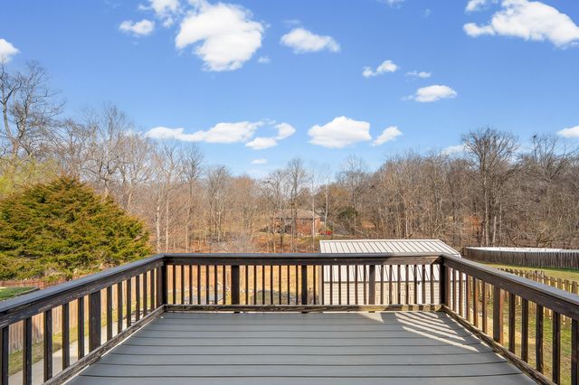 2817 Sharpie Dr, Clarksville, TN 37040