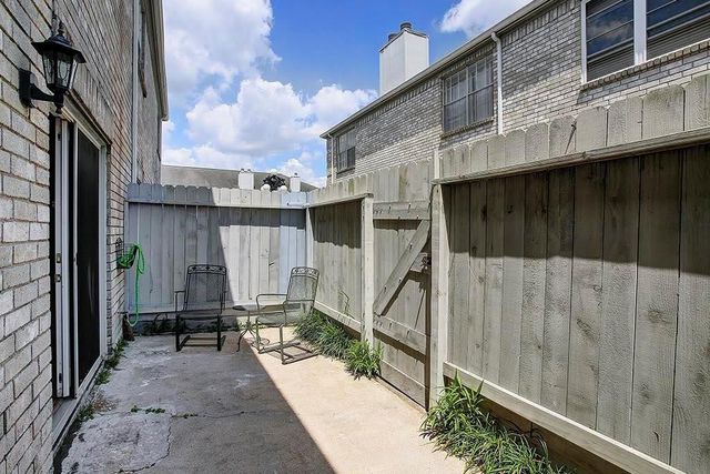7655 Cambridge Street 7655, Houston, TX 77054