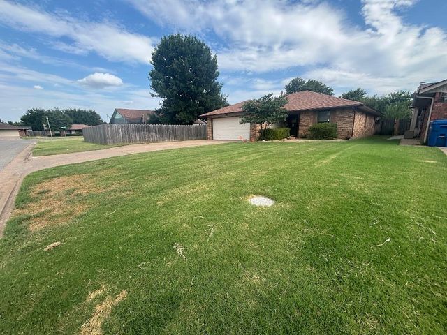 4013 Bunker Hill Street, Enid, OK 73703