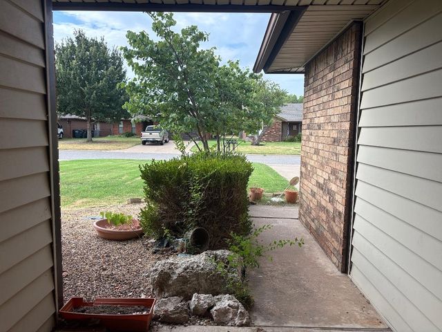 4013 Bunker Hill Street, Enid, OK 73703