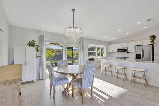 1902 SE South Buttonwood Drive, Port St. Lucie, Port St Lucie, FL 34952