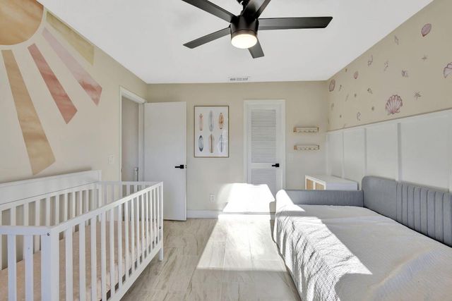 1902 SE South Buttonwood Drive, Port St. Lucie, Port St Lucie, FL 34952