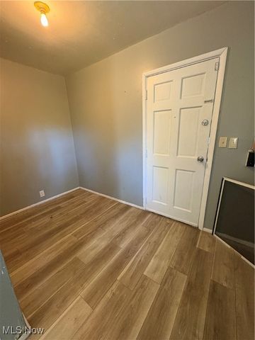 33 Wilmette Lane, Youngstown, OH 44505