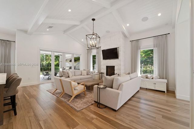 5851 SW 77th Terrace, South Miami, FL 33143