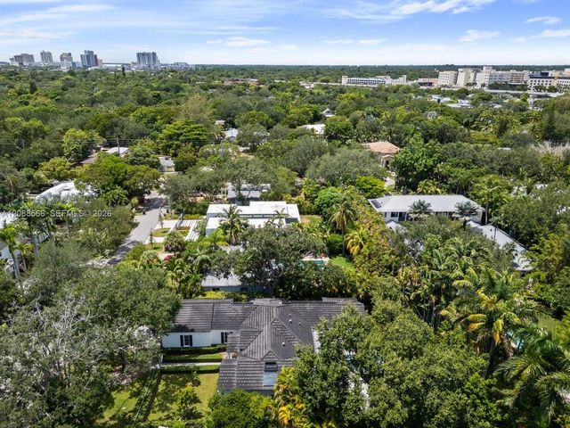 5851 SW 77th Terrace, South Miami, FL 33143