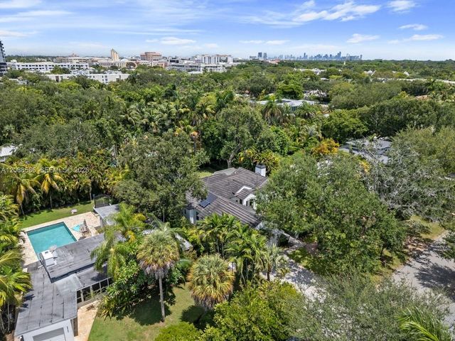 5851 SW 77th Terrace, South Miami, FL 33143