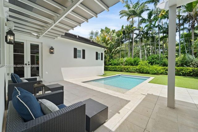 5851 SW 77th Terrace, South Miami, FL 33143