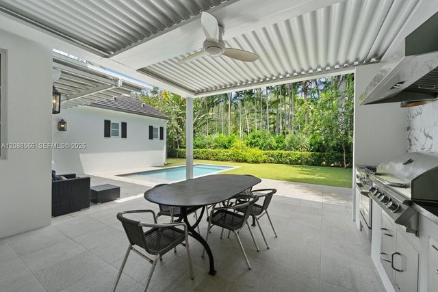 5851 SW 77th Terrace, South Miami, FL 33143