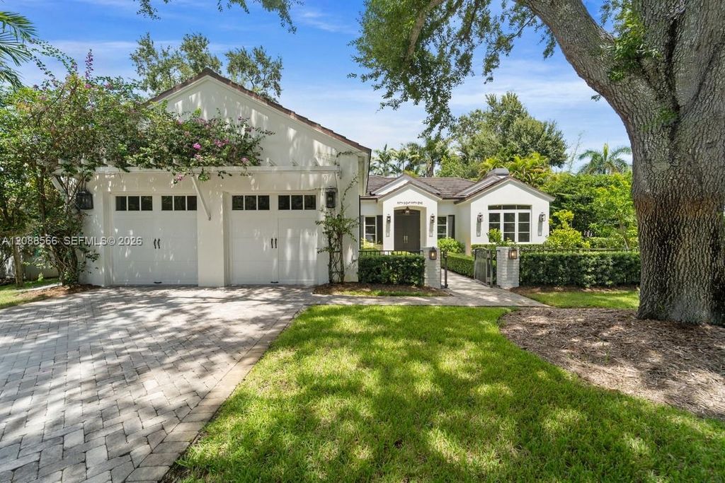 5851 SW 77th Terrace, South Miami, FL 33143