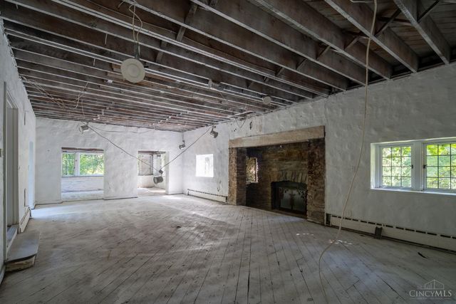 14 Garden Place, Cincinnati, OH 45208