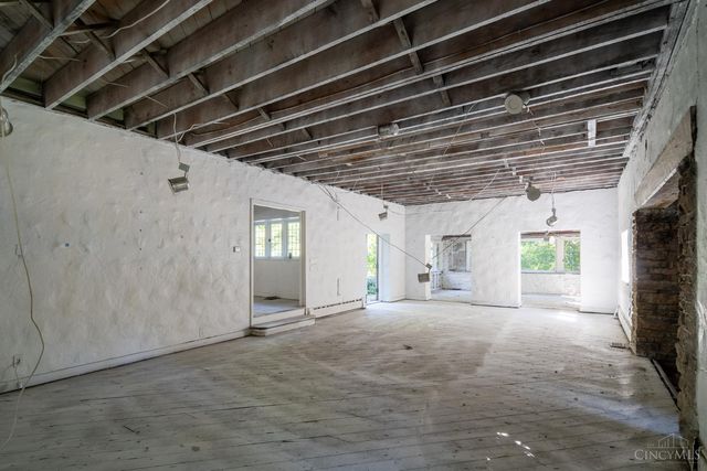 14 Garden Place, Cincinnati, OH 45208