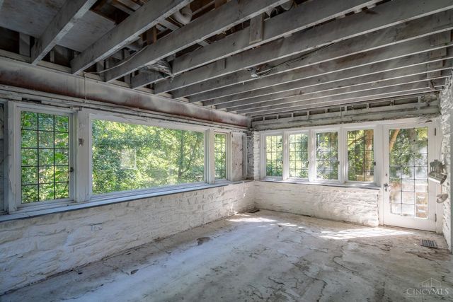 14 Garden Place, Cincinnati, OH 45208