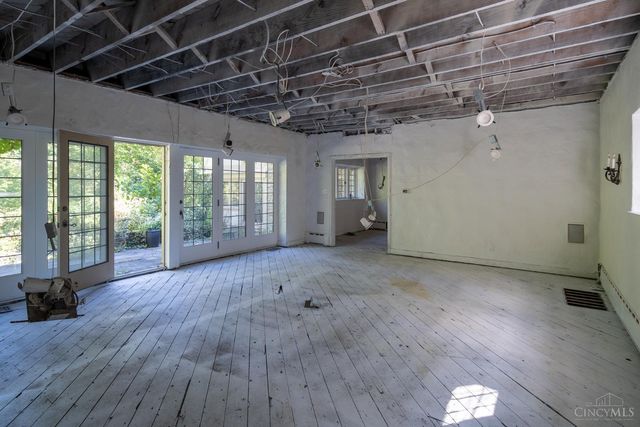 14 Garden Place, Cincinnati, OH 45208