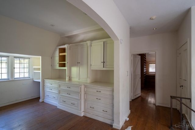 14 Garden Place, Cincinnati, OH 45208