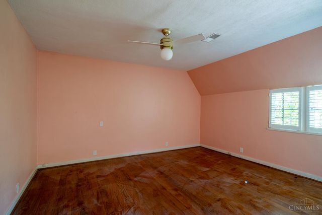 14 Garden Place, Cincinnati, OH 45208