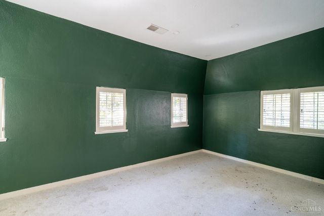 14 Garden Place, Cincinnati, OH 45208